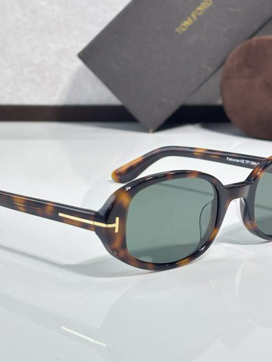 Picture of Tom Ford Sunglasses _SKUfw77364405fw
